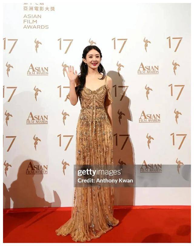 赵丽颖离婚后真实状态曝光身材丰满有料超越众小花