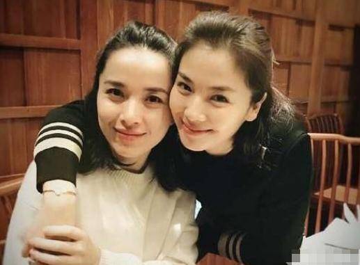 原创低调多年靳东妻子原来是我们熟悉的女演员难怪一直0绯闻