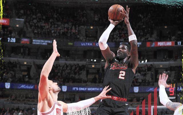 公牛控场胜开拓者,状元郎奉献25 15,利拉德现场观战_比赛_西蒙斯_贡献