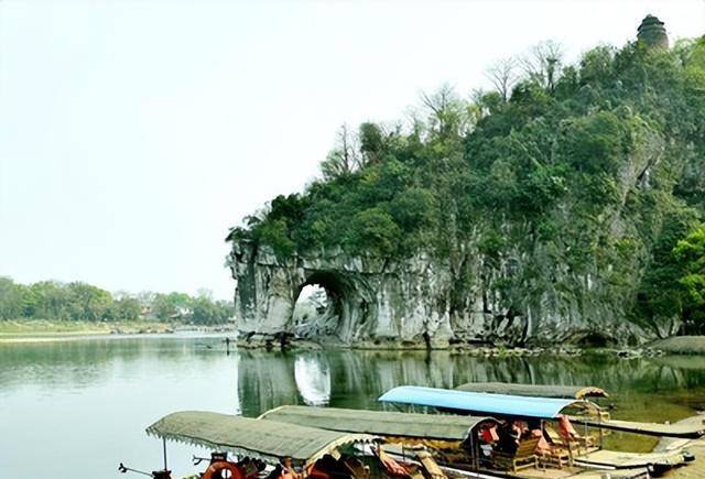 原创桂林山水甲天下还有后半句丢失千年后才被发现意境很美