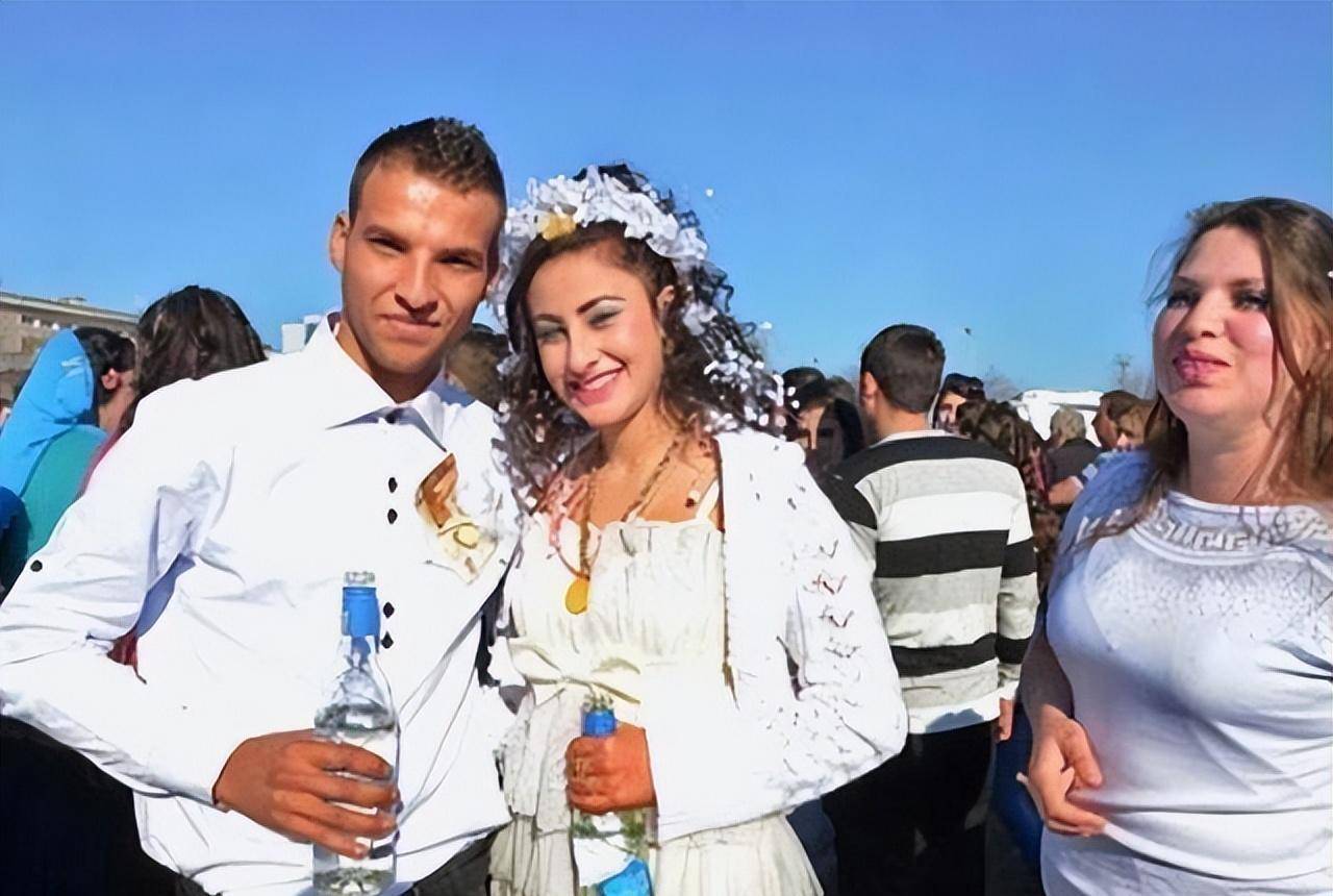 原创保加利亚新娘集市6000块钱合法买老婆不满意还可以退货