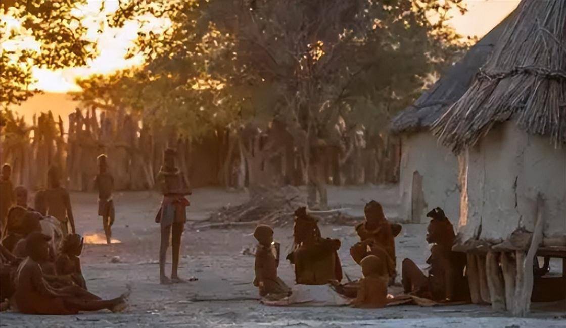 原创年轻女子独闯非洲食人族当她了解真相后为何放下了恐惧的心理