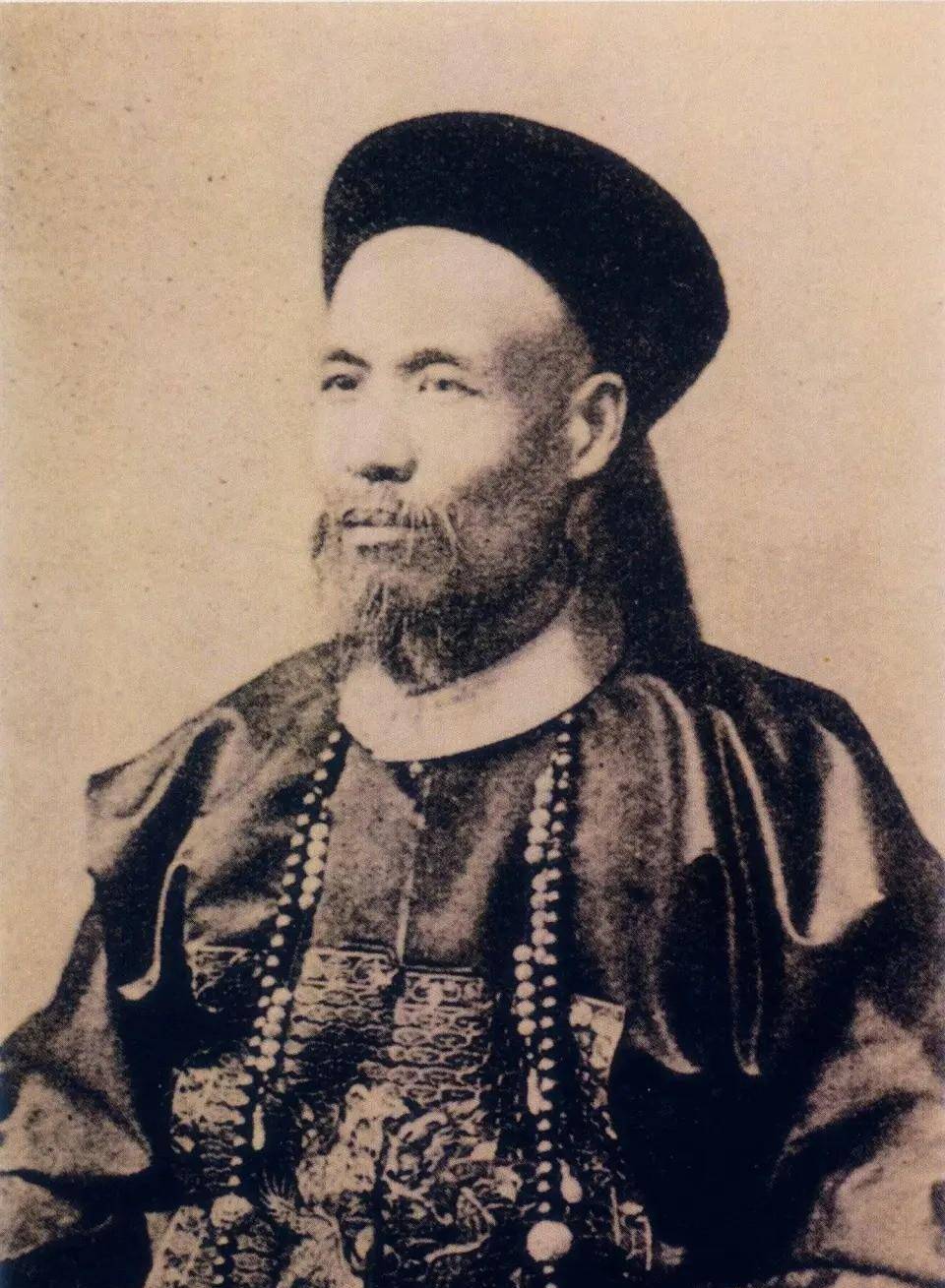 原创丁汝昌自杀殉国光绪下旨将其棺材锁上3道铁链10余年不准下葬