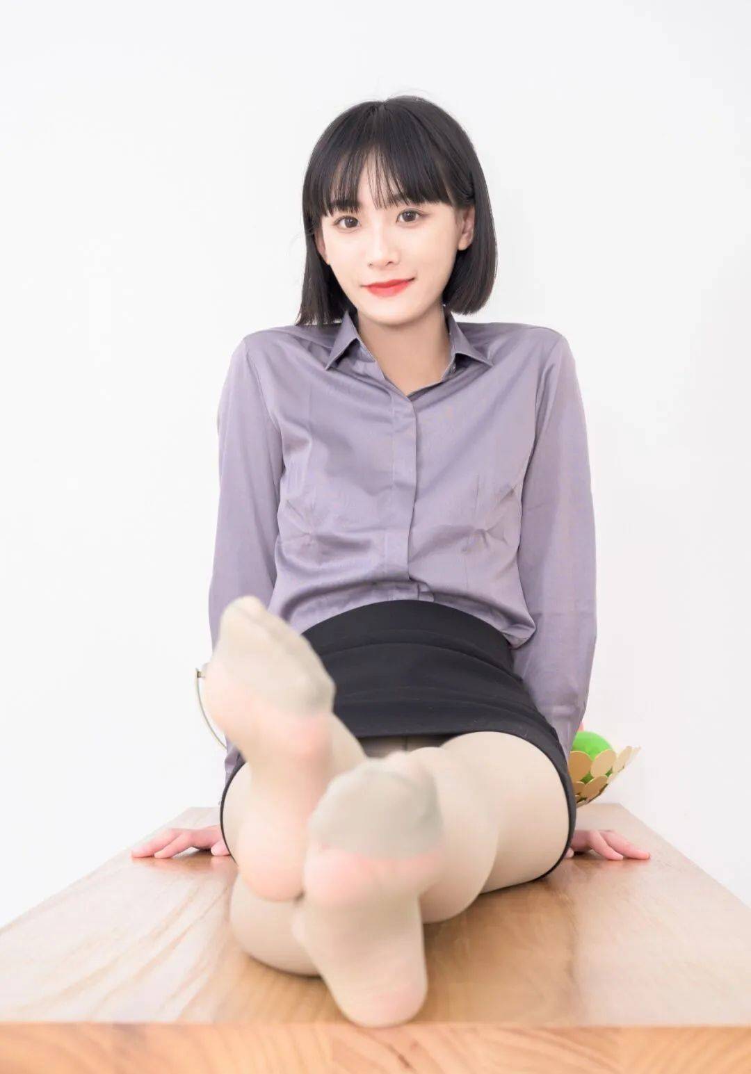 轻透肉丝装,夏日性感新风尚!你准备好撩人了吗?