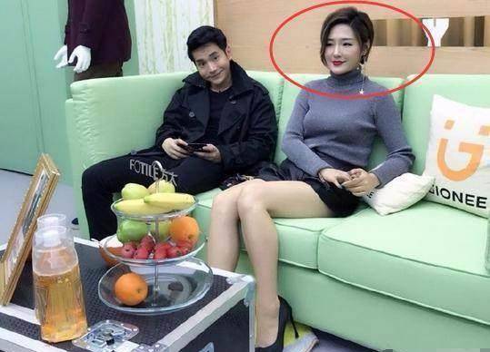 原创尼古拉斯赵四的女徒弟搭档文松贱出了新高度