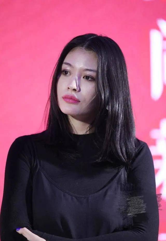 汪峰前女友葛荟婕18岁为其生下女儿如今发文自曝失恋