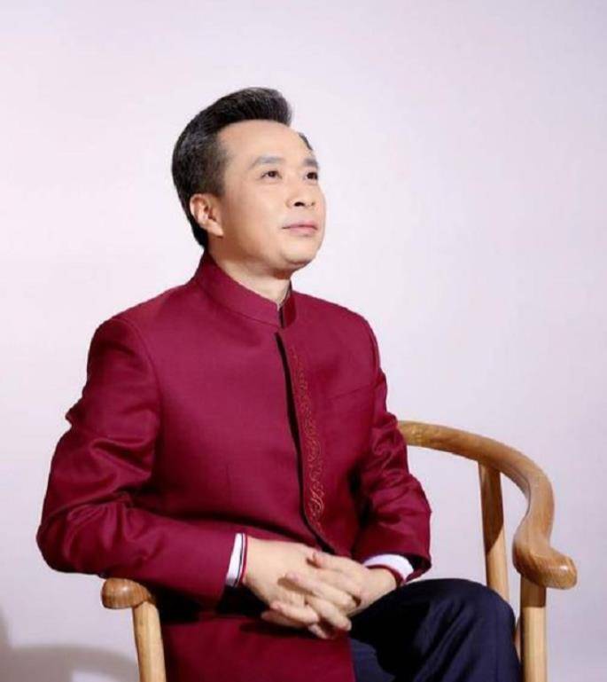 原创北师大教授康震解读古诗词现场写诗频翻车真的是沽名钓誉