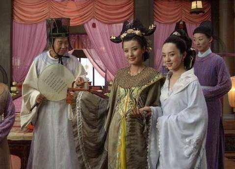 这个时候,当朝宰相吕夷简跳出来支持赵祯了,这是为什么呢?