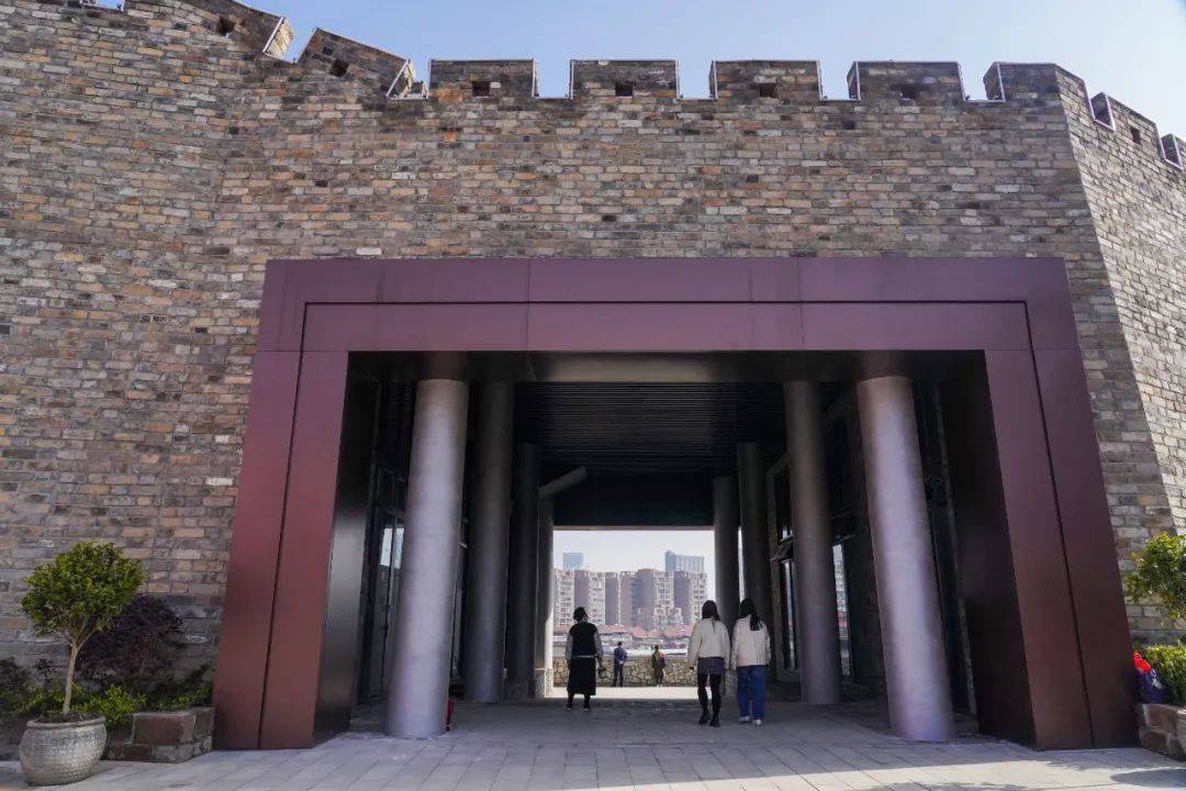 武汉又一新地标上线,百年建筑上新了昙华林三期开街_武昌_历史_古城