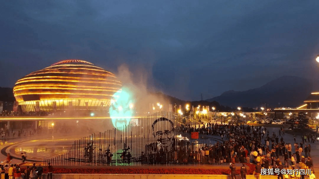 大渡河金口大峡谷等高等级旅游景区以及龙窝古村,田村,萌萌猪乐园等