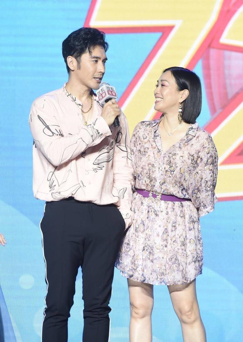 50岁钟丽缇求子心切人工受孕无效转求上天网友大可不必