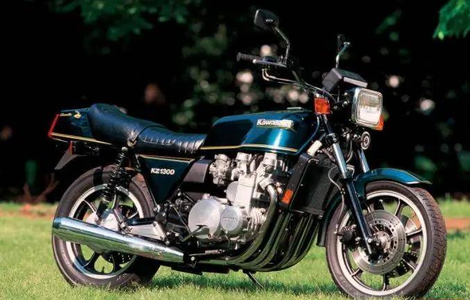 kawasaki比cbx晚了些时间才推出同样搭载并列6汽缸引擎的z1300.