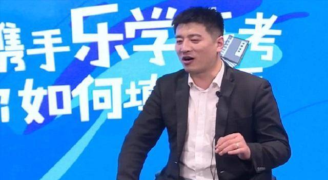 原创考研名师张雪峰因发言不当跌落神坛如今争议下降频繁上综艺