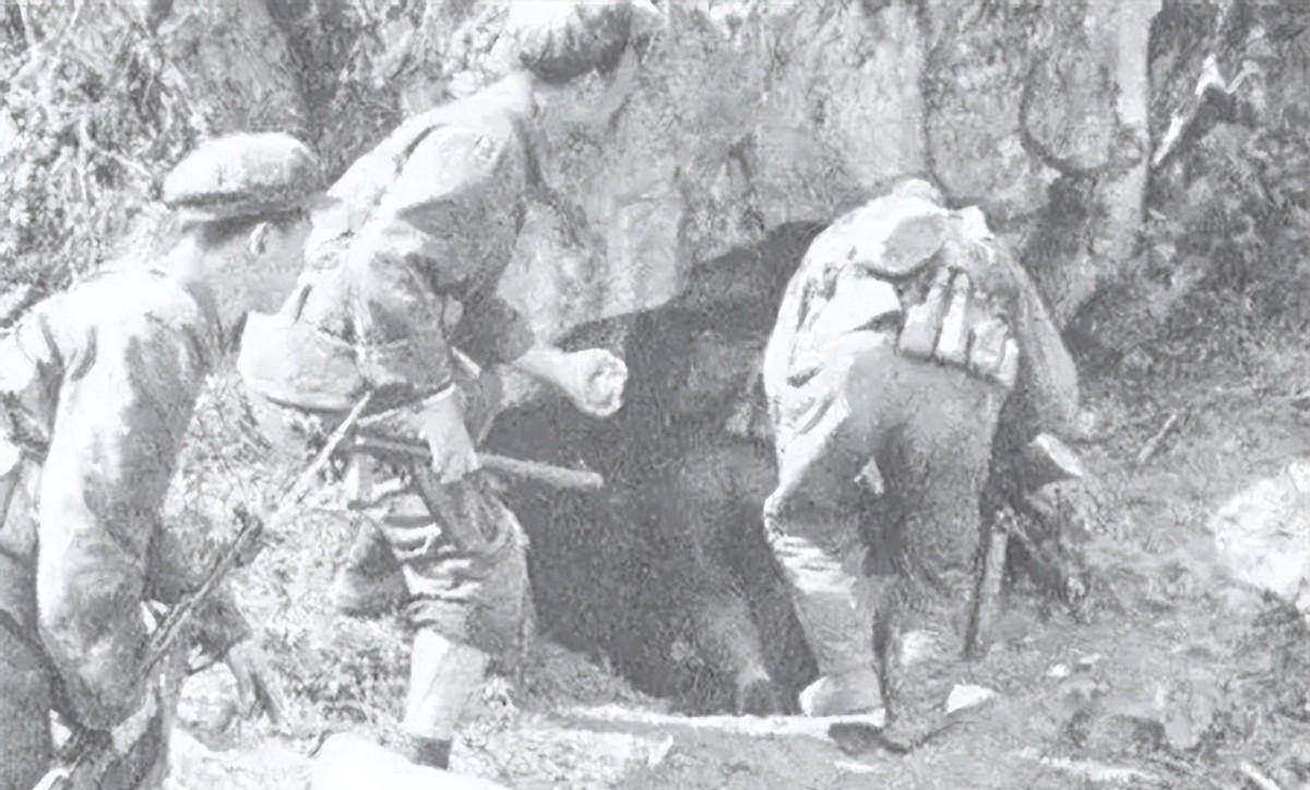 原创他因多站一班岗就立下一等功众人不服直到他讲出战斗细节