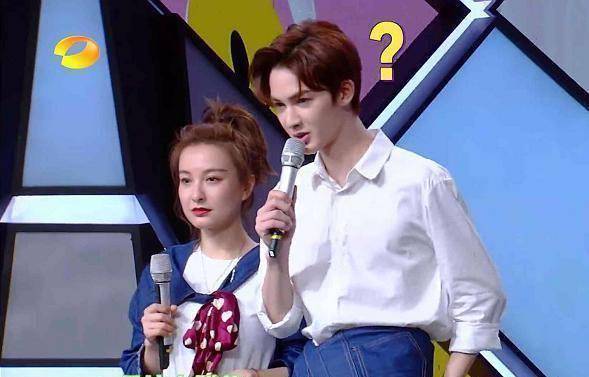 《快本》吴昕时尚感爆发,迷惑单品穿出御姐范,吴宣仪的反应亮了_何炅