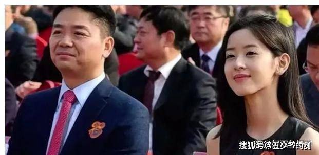 自爆三次拒绝张艺谋,奶茶妹章泽天远比你想象的聪明_刘强东_形象_人们