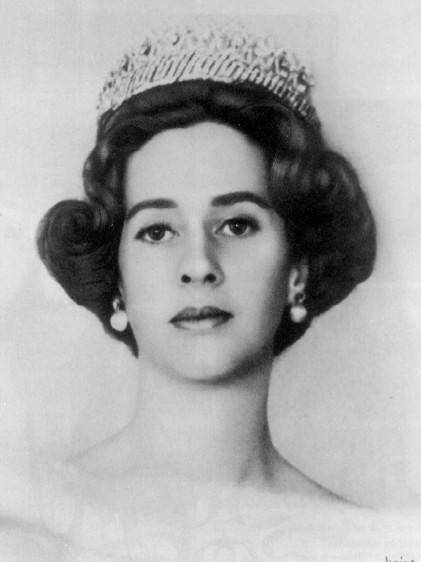 1960年12月15日,博杜安和法比奥拉结婚,婚礼仪式在庄严大气的圣弥额尔