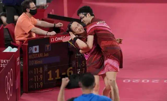 原创伊藤美诚为何拉黑水谷隼奥运夺冠水谷拥抱看伊藤反应就懂了