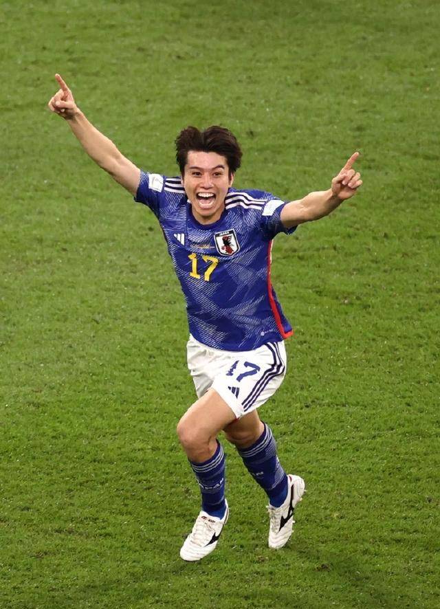 日本足球队开启亚洲预选赛三连胜,轻松锁定小组出线_世界杯_比赛_阶段