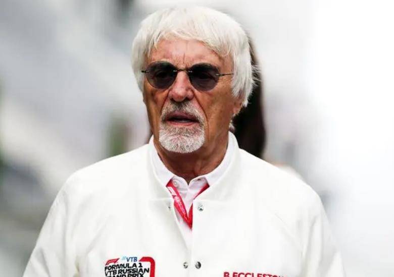 原创英国矮子富豪身高1米5982岁娶超模90岁喜提长子