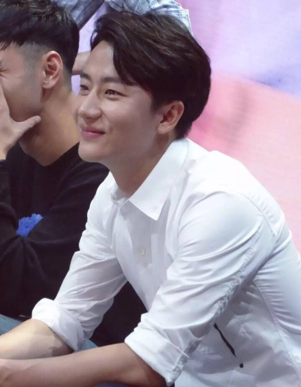 抽筋式演技对比教科书式演技,究竟差距有多远_杨烁_朱一龙_表演