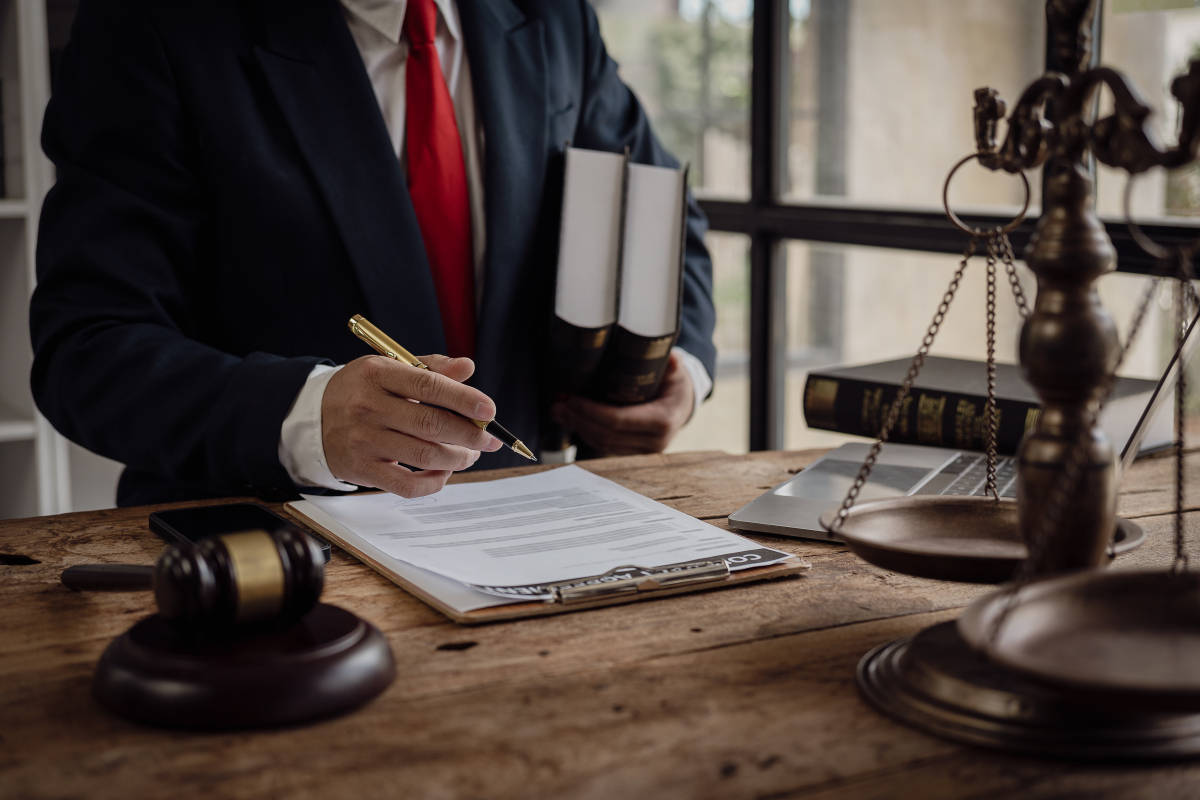 首席法务师证书啥时候报名考试考取证书有用吗好就业吗