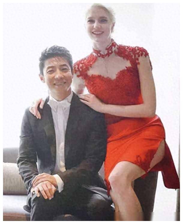 撒贝宁与李白异国恋的趣事与共鸣街头心灵交响舞曲