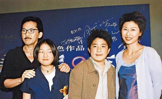 叶倩文婚后处处帮老公把继子继女视如亲生孩子就是我的全部