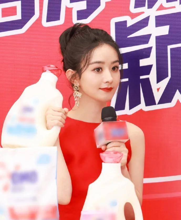 谭松韵,赵丽颖,景甜,毛晓彤,娱乐圈圆脸美女谁最好看?