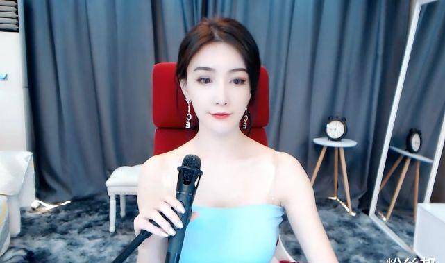 原创奇领晓晓发微博嘲讽踩着阿哲上了排行榜第一平生刷钱站立场了