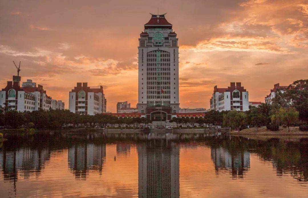 厦门大学算顶尖985吗?