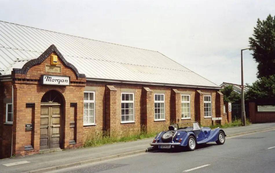 不管你喜不喜欢,我就是这个样——倔强的"英国老绅士"摩根跑车_搜狐