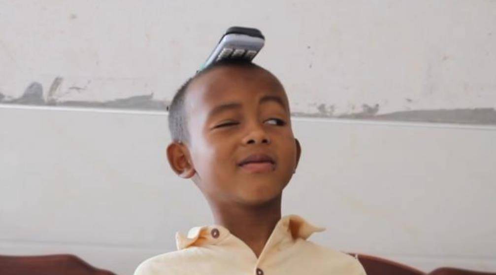 2010年,浙江农村奶奶收养的黑人男孩,如今为报恩立下目标考浙大_巴比