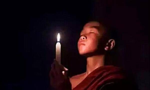 睡觉总能梦到已故的亲人到底是好是坏到底有什么预兆呢