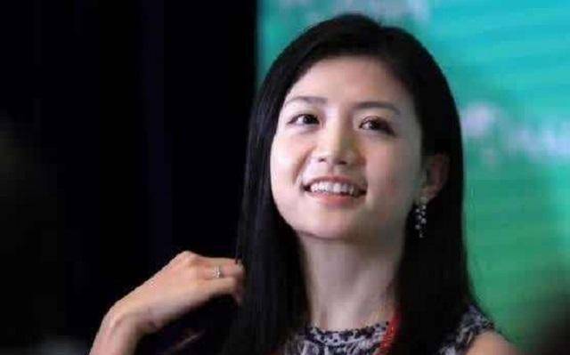 硅谷美女高管,被马云挖墙脚,马云承诺:来阿里上班,送劳斯莱斯_李颖