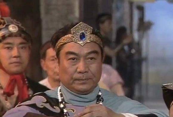 纣王所杀,姜桓楚则因强言直谏被纣王剁成肉酱;鄂崇禹与姜桓楚关系要好