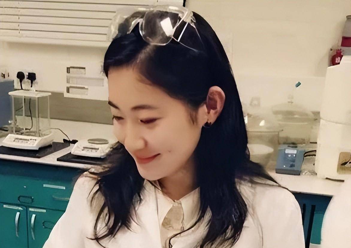 原创何碧玉14岁750分考上清华定居美国记者问她何时回国遭婉拒