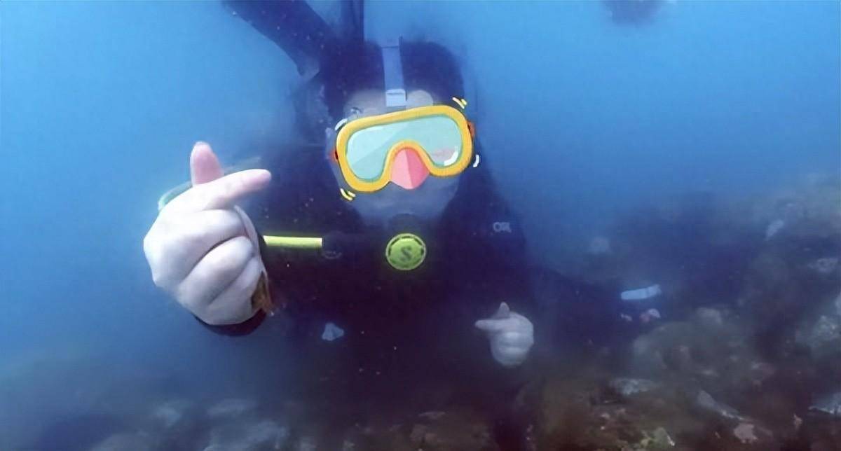 三亚潜水惊魂游客水下遭摘面罩强推销售