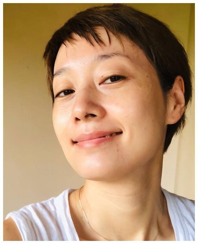 刘涛卸妆自信现身高圆圆亦无妆自然景甜提问笑谈