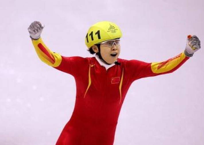 原创王濛到底有多强拿过77枚金牌三出国家队第四次回归当教练