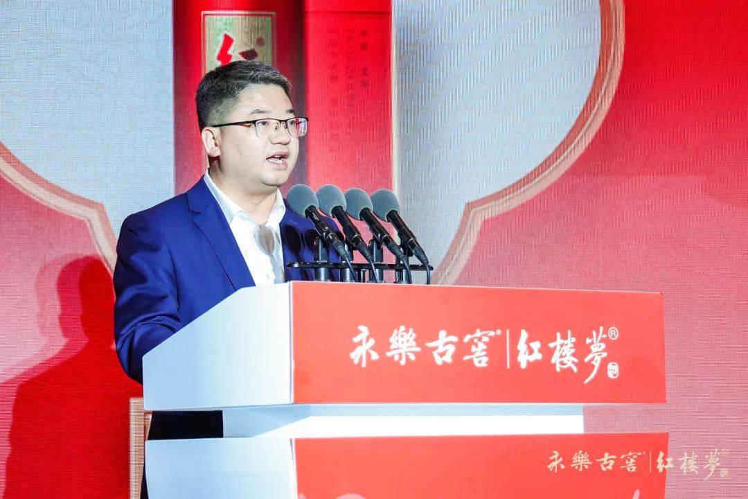 多点开花全线发力这个春糖红楼梦酒文化基因觉醒了