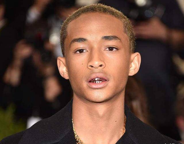 影帝,12岁主演电影成龙是配角,现25岁却长成"怪物"_史密斯_影片_贾登