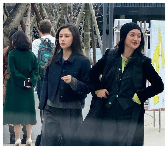 周迅王子文同框身高相似如影随形网友惊叹两女只有158