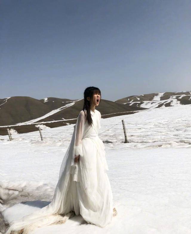 原创将夜2即将杀青王鹤棣宋伊人心情大好自制lv包成亮点