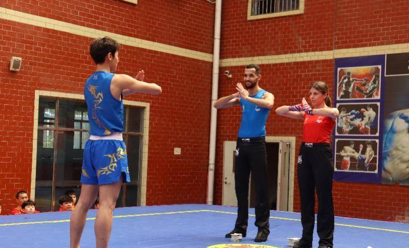 原创以武会友法式拳击走进岭南武馆还将北上少林寺切磋