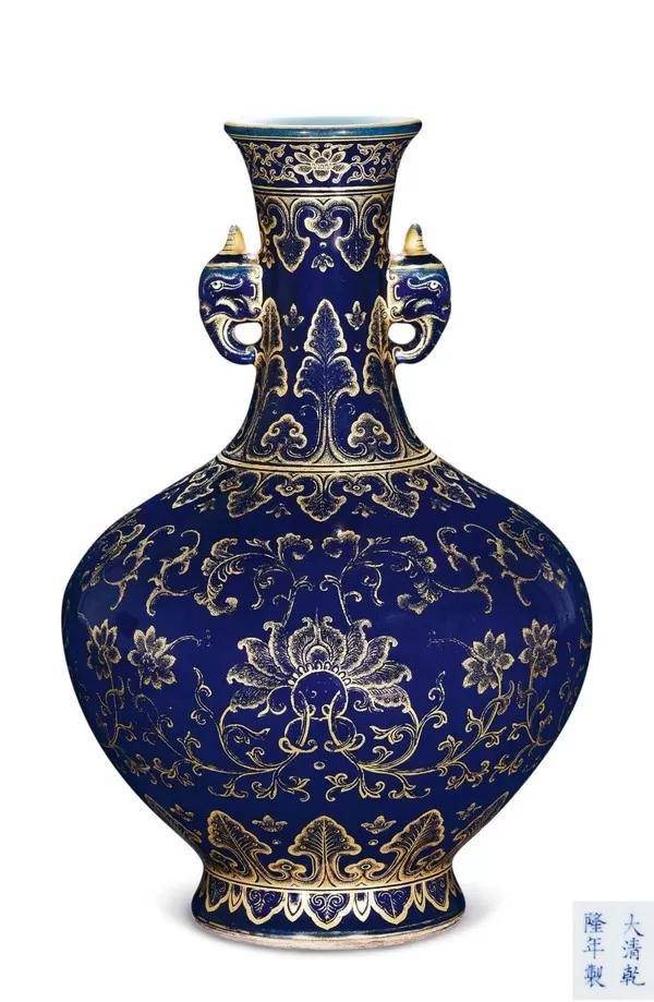清乾隆宝石蓝地洋彩鸠耳瓶1840万元成交文物商品艺术品线下交流会私下
