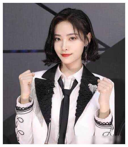 许佳琪登顶虞书欣争相第二今有新贵崛起