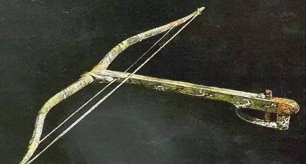 这种兵器帮助秦国横扫六国, 真实威力至今仍众说纷纭_秦弩_秦军_射程