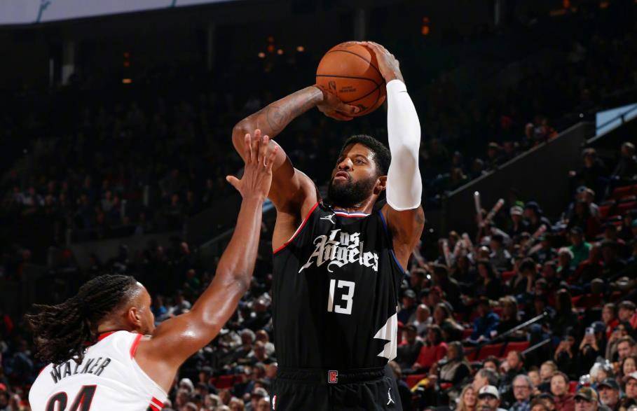 原创哈登15分10助快船轻取西部鱼腩卡椒三节打卡53分威少将复出