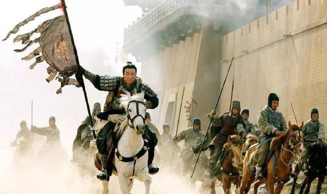 原创大将带五百骑兵打败敌军声名远播载入史册却被皇帝赐了杯毒酒